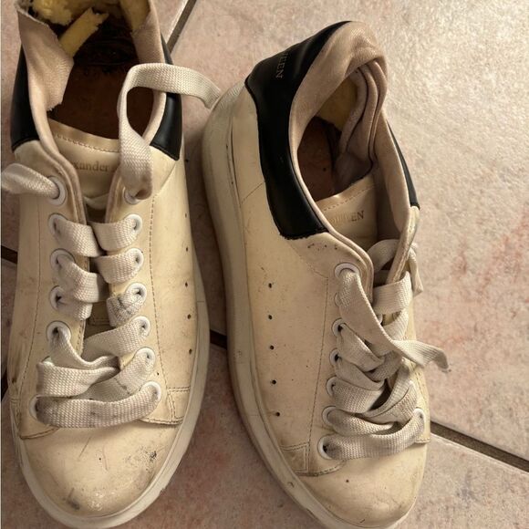 Alexander Mcqueen Oversized sneakers Leather LOW top shoes wedge bottom flats - Picture 5 of 8